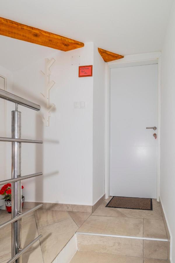 Apartments Punat Downtown Екстериор снимка